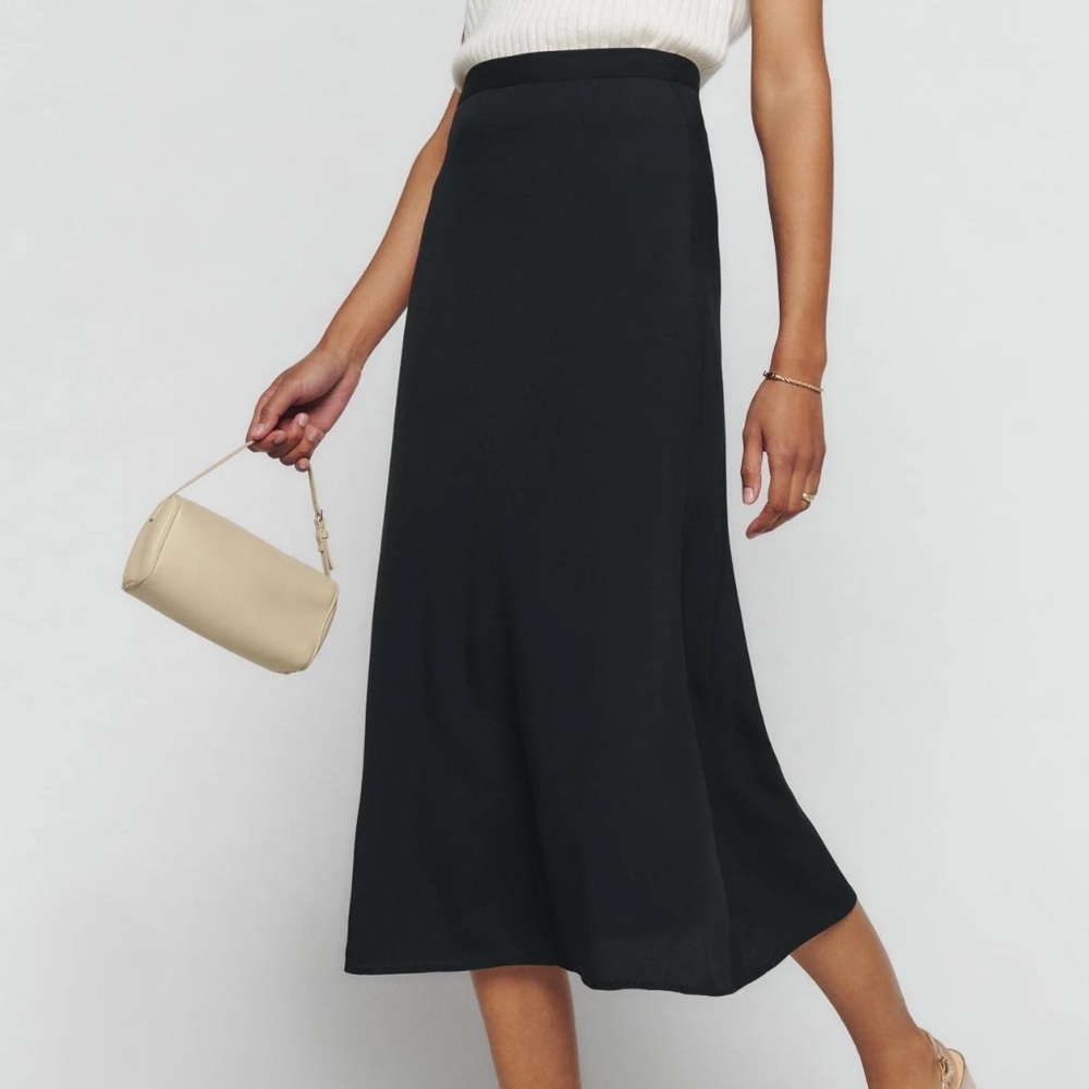 Reformation Bea Midi Skirt in black, size 6